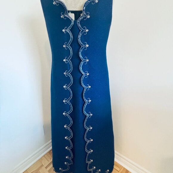 Beautiful Vintage Wool Blend Dress -Crystal and Sequin Embellishment (size 10) - Picture 9 of 14
